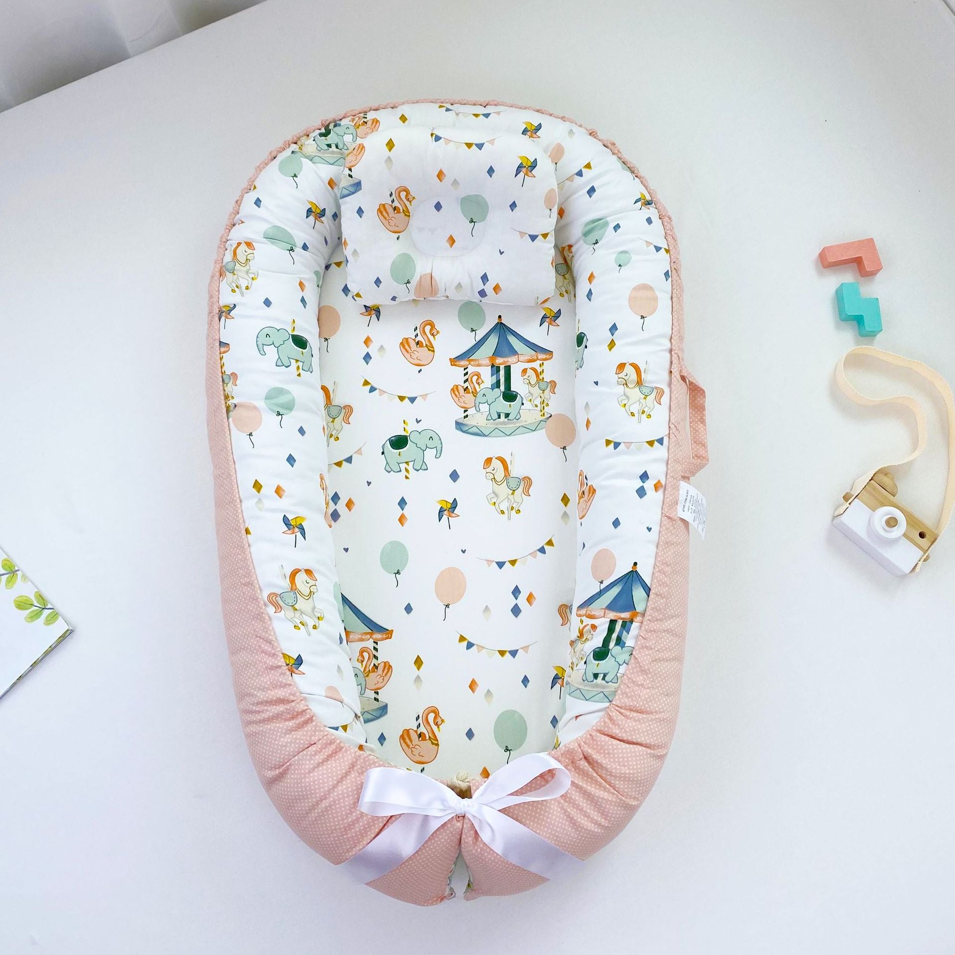 Newborn portable baby nest